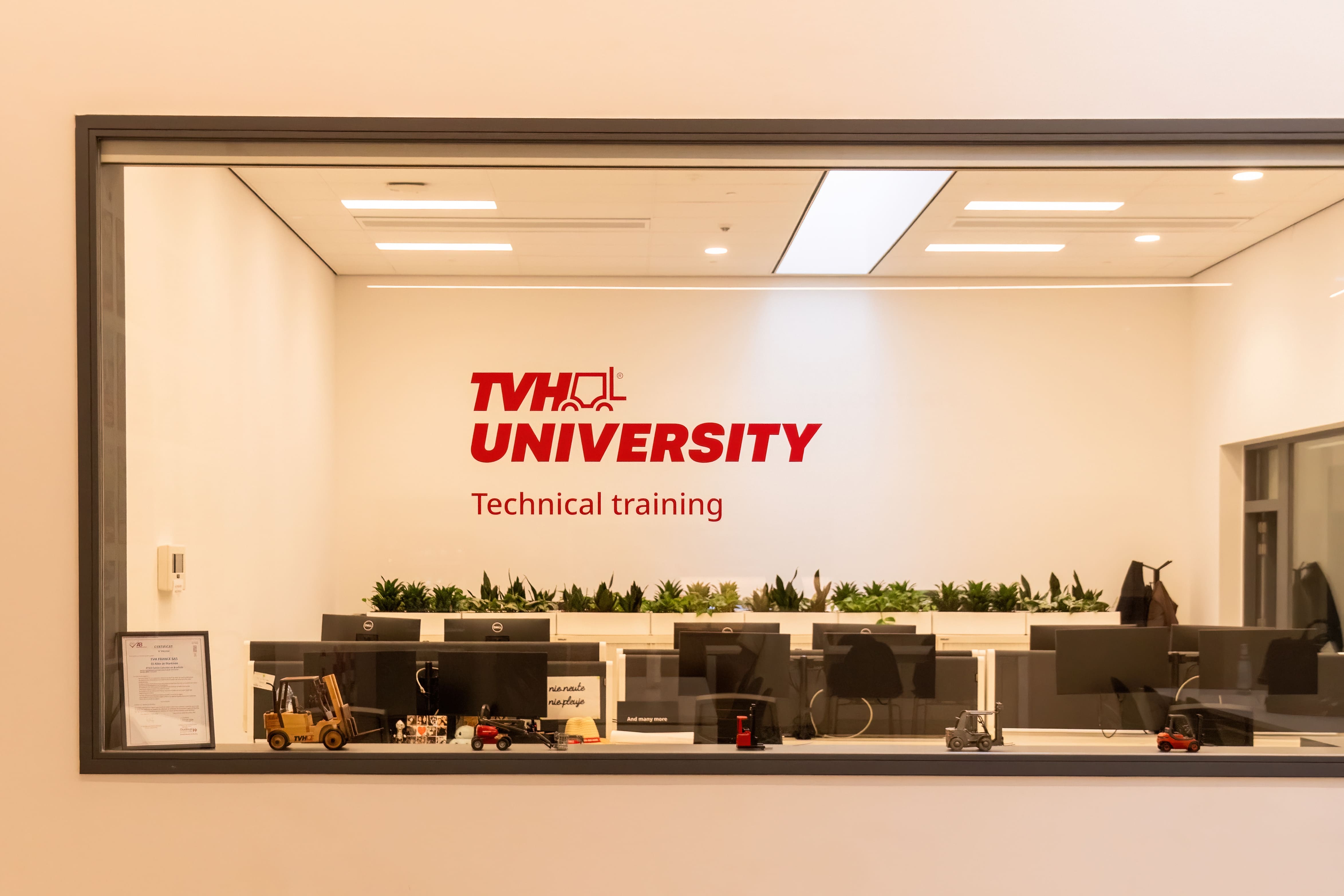 9888拉斯维加斯大学全新培训中心正式启用